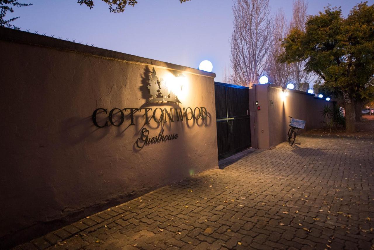 Cottonwood Guesthouse Oasis Bloemfontein Ngoại thất bức ảnh